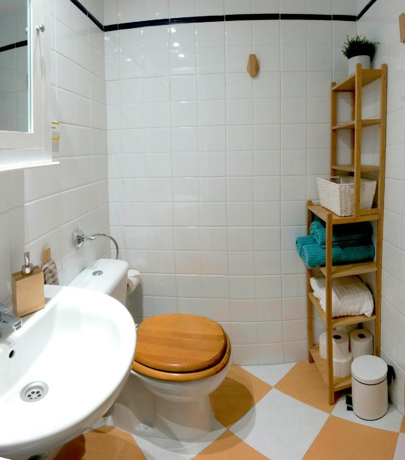 Nice And Cozy Studio At The Beachfront 贝纳尔马德纳 外观 照片